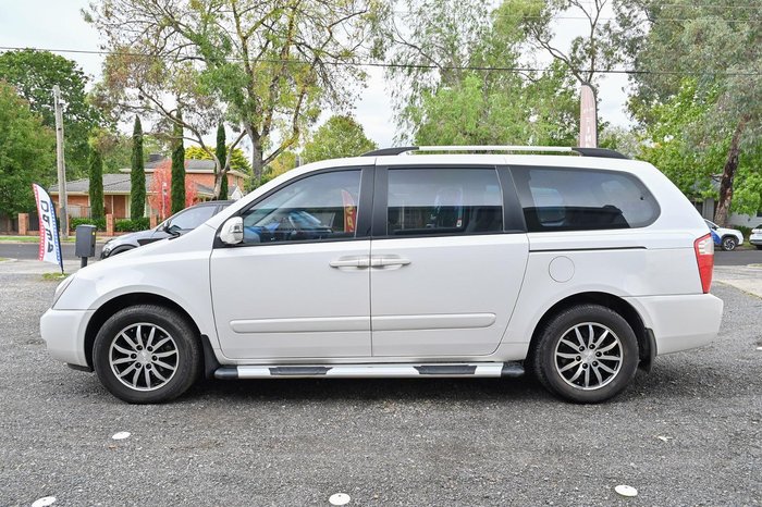 2012 Kia Grand Carnival Si VQ MY12 Clear White