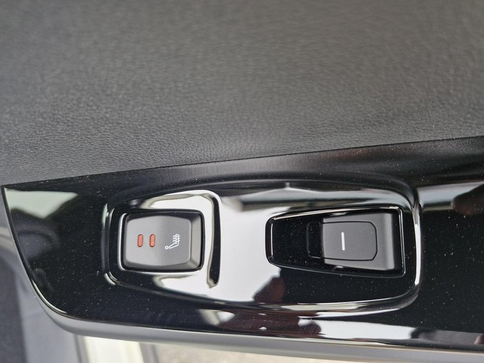 2026 KGM Torres EVX U100 MY26 Grand White