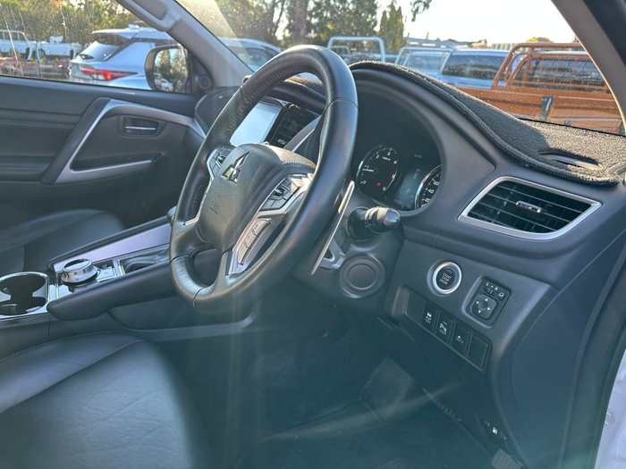 2020 Mitsubishi Pajero Sport GLS