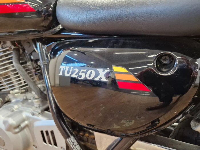 2018 Suzuki TU250X Black