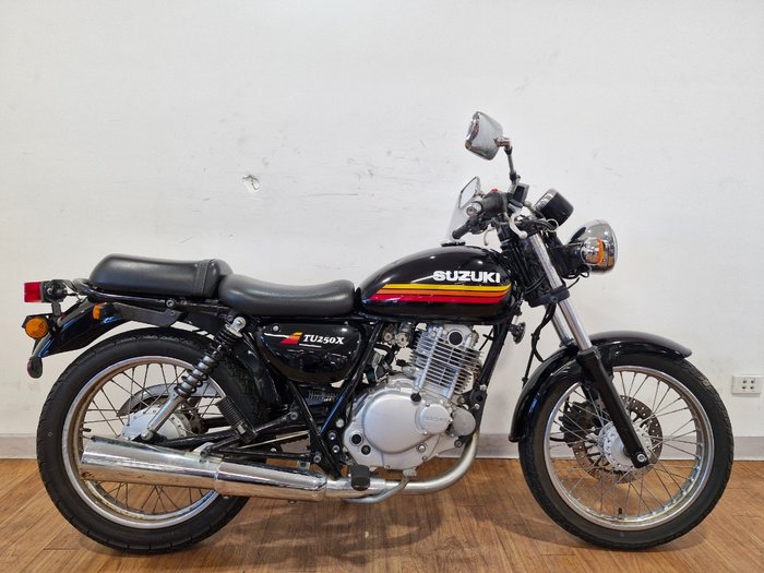 2018 Suzuki TU250X Black