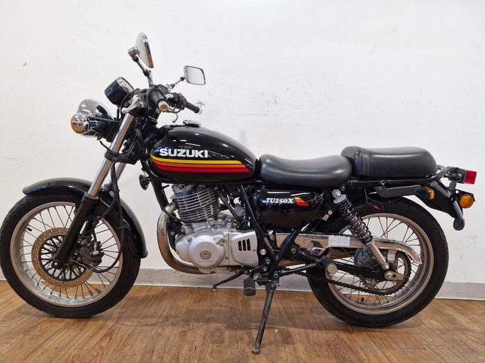 2018 Suzuki TU250X Black
