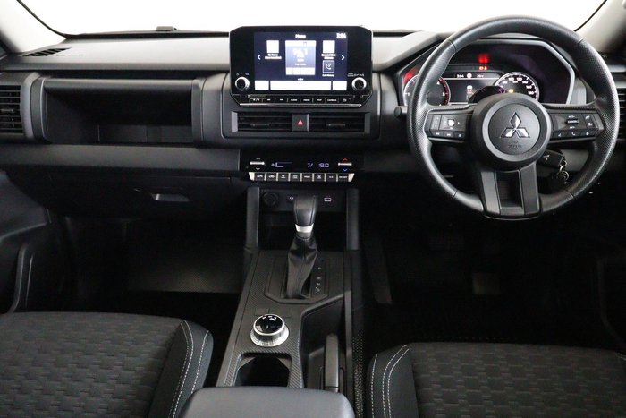 2024 Mitsubishi Triton GLX+