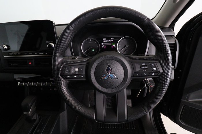 2024 Mitsubishi Triton GLX+