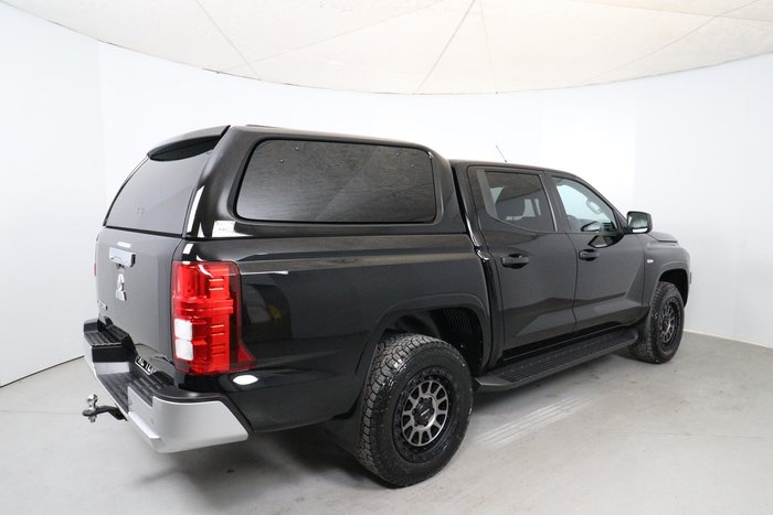 2024 Mitsubishi Triton GLX+