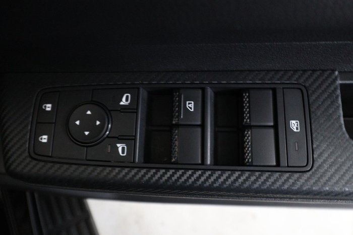 2024 Mitsubishi Triton GLX+