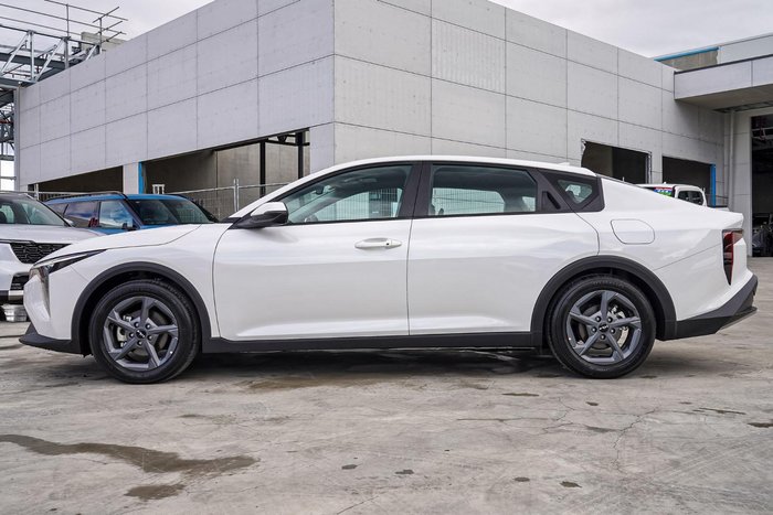 2025 Kia K4 S