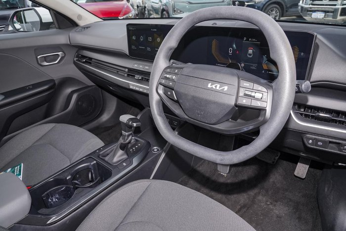 2025 Kia K4 S