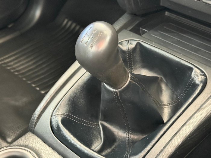 2022 Mitsubishi Triton GLX