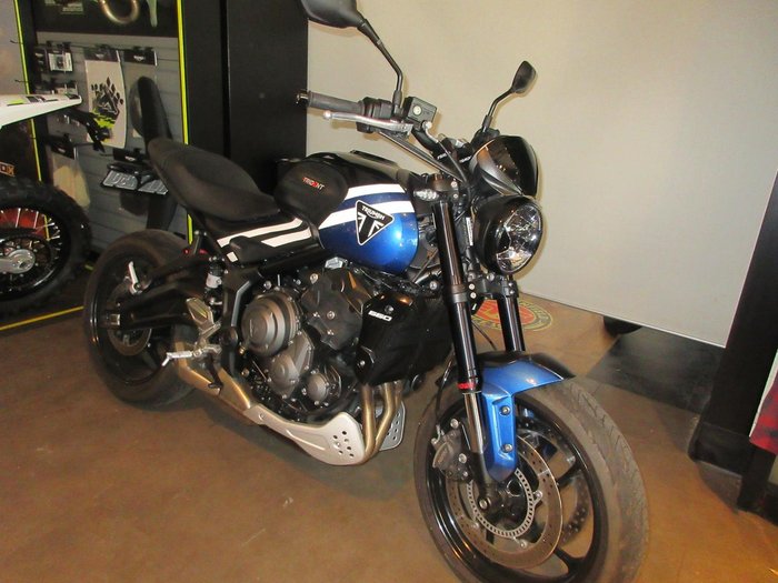 2025 Triumph Trident 660 Trident Blue
