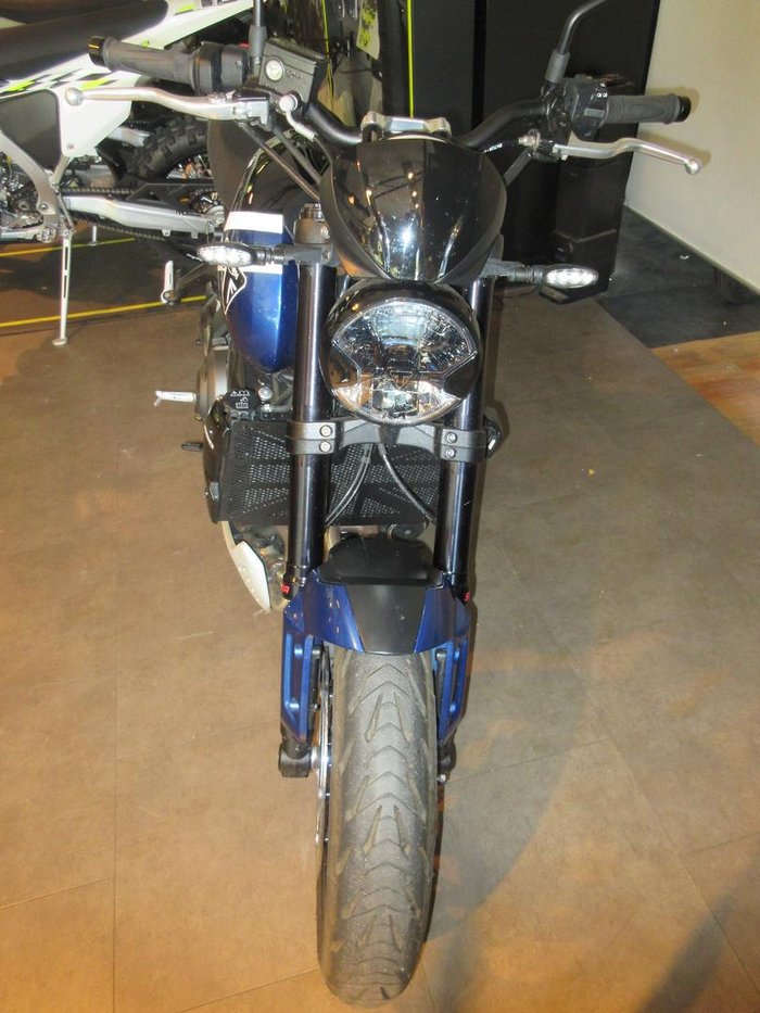 2025 Triumph Trident 660 Trident Blue