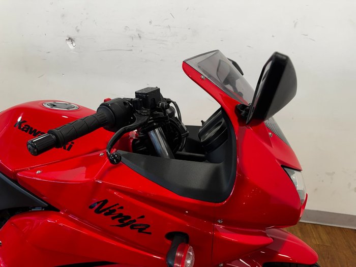 2011 Kawasaki NINJA 250R (EX250) RED