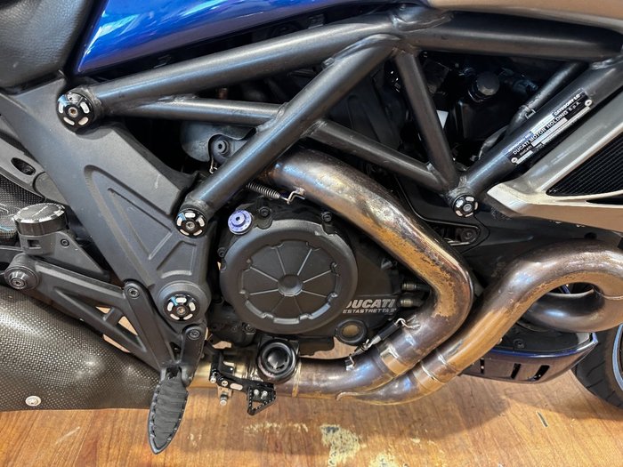 2013 Ducati DIAVEL BLUE