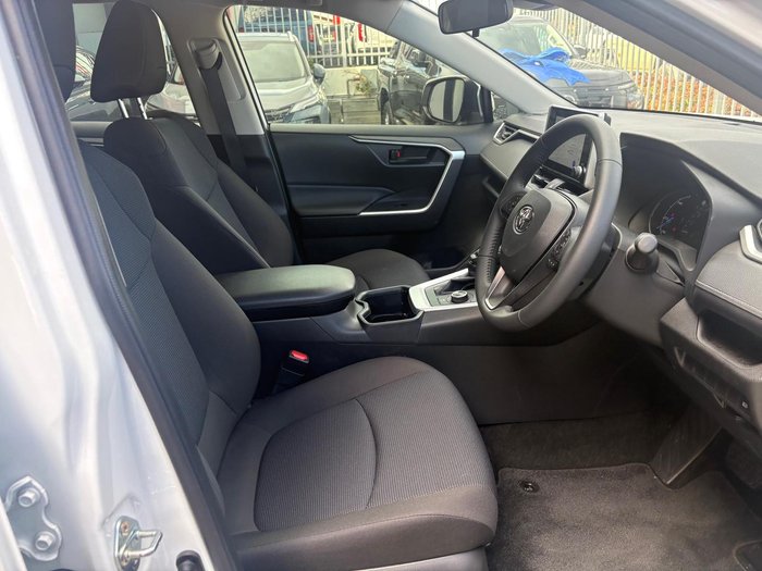 2024 Toyota RAV4 GX