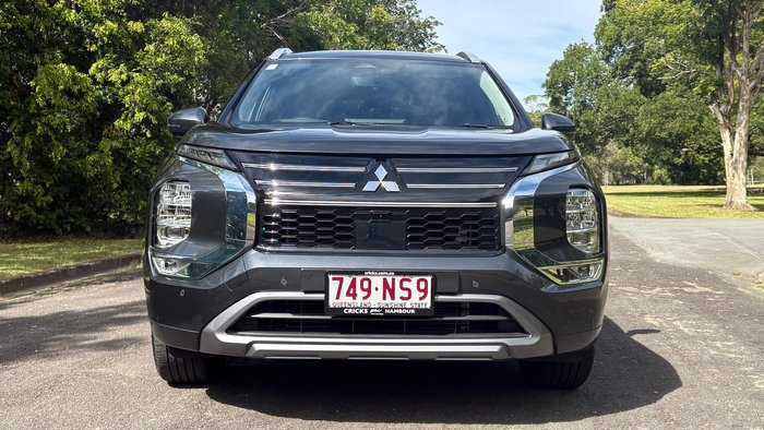 2025 Mitsubishi Outlander Exceed