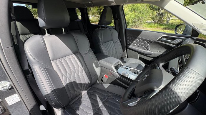 2025 Mitsubishi Outlander Exceed