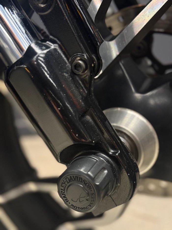 2018 Harley-Davidson Sport Glide 107 (FLSB) Softail Black