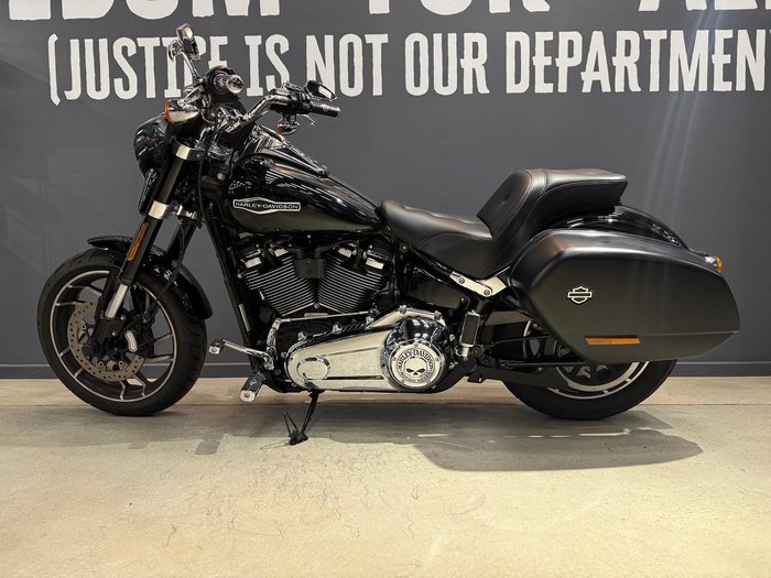 2018 Harley-Davidson Sport Glide 107 (FLSB) Softail Black
