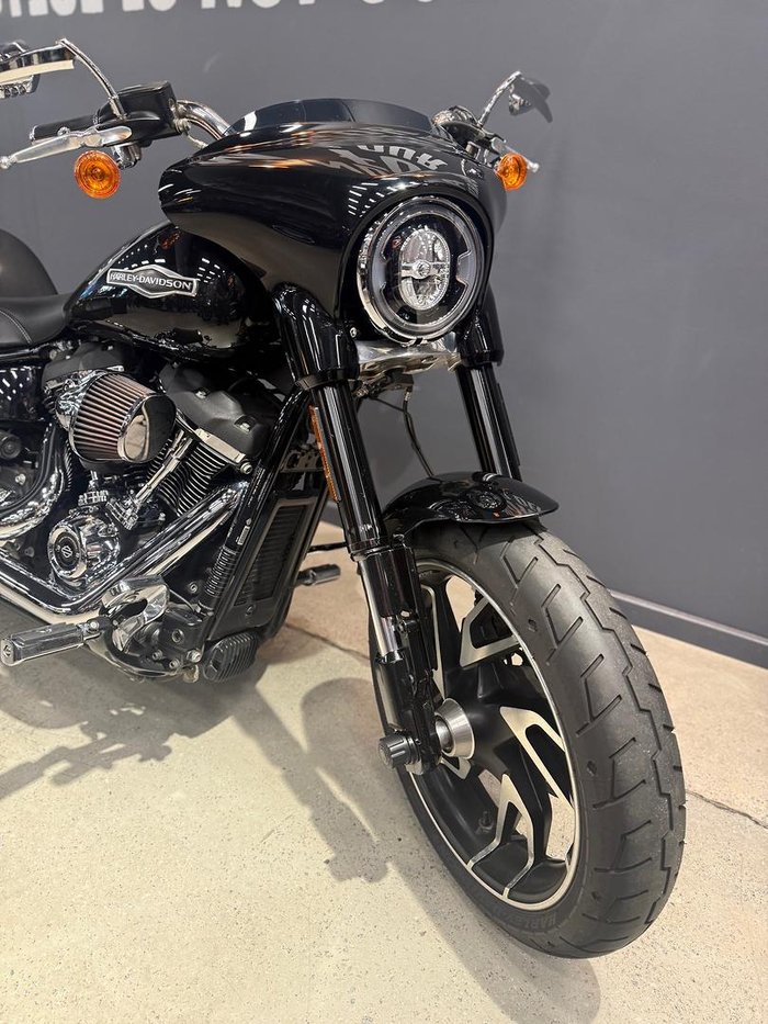 2018 Harley-Davidson Sport Glide 107 (FLSB) Softail Black