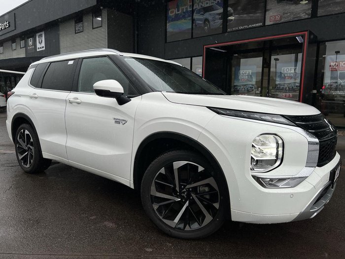 2025 Mitsubishi Outlander