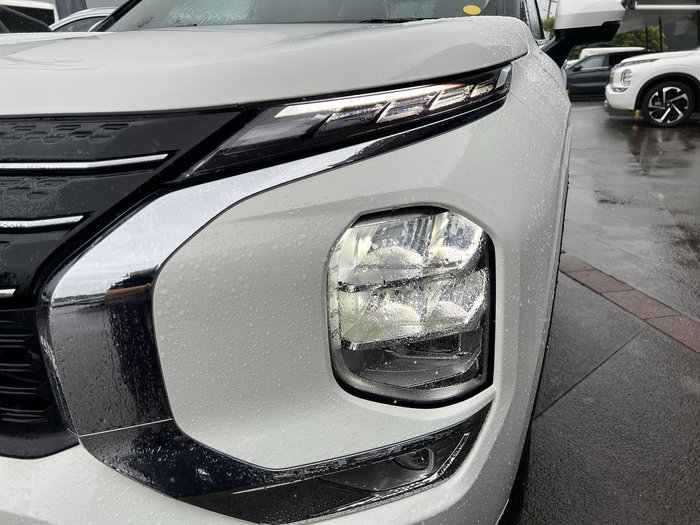 2025 Mitsubishi Outlander PHEV Exceed