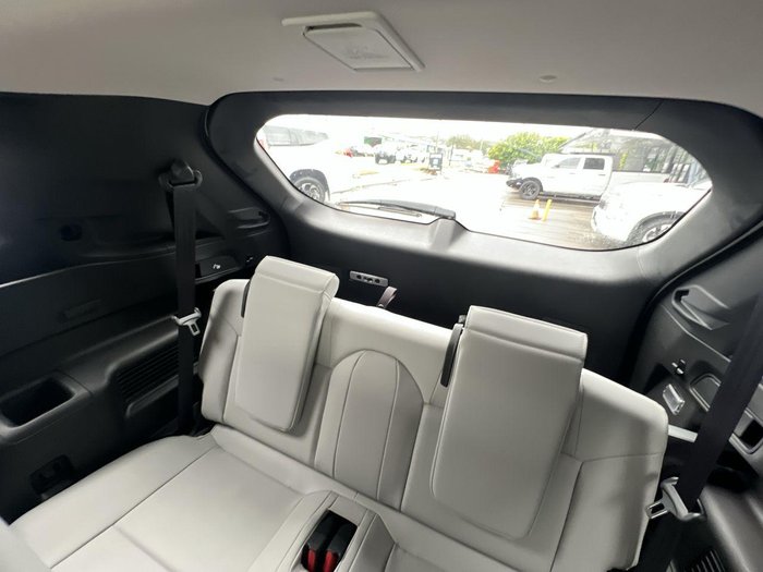 2025 Mitsubishi Outlander PHEV Exceed
