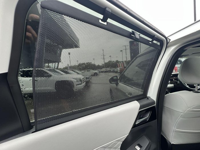 2025 Mitsubishi Outlander PHEV Exceed