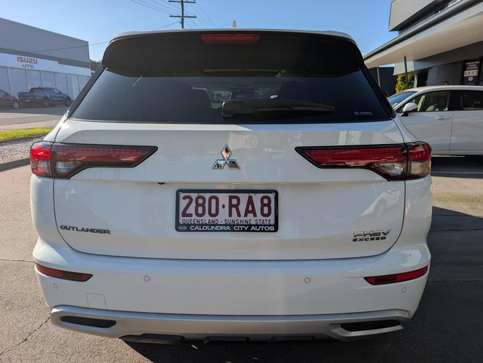 2025 Mitsubishi Outlander PHEV Exceed