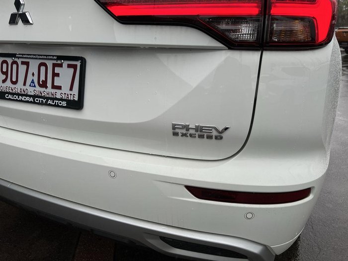 2025 Mitsubishi Outlander PHEV Exceed