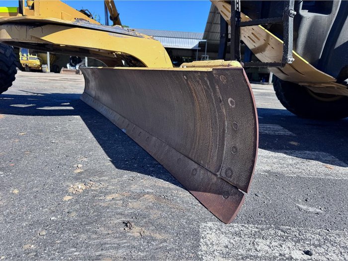 2013 Caterpillar 12M