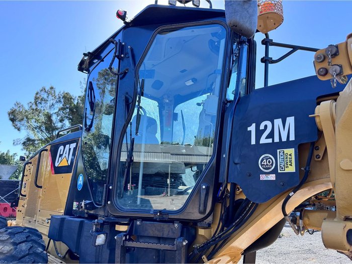 2013 Caterpillar 12M