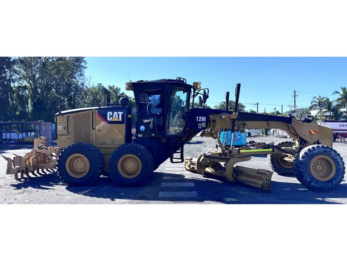 2013 Caterpillar 12M