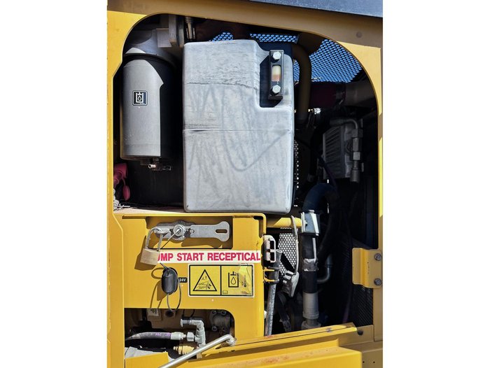 2013 Caterpillar 12M