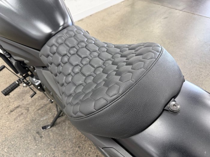 2023 Kawasaki VULCAN S Black