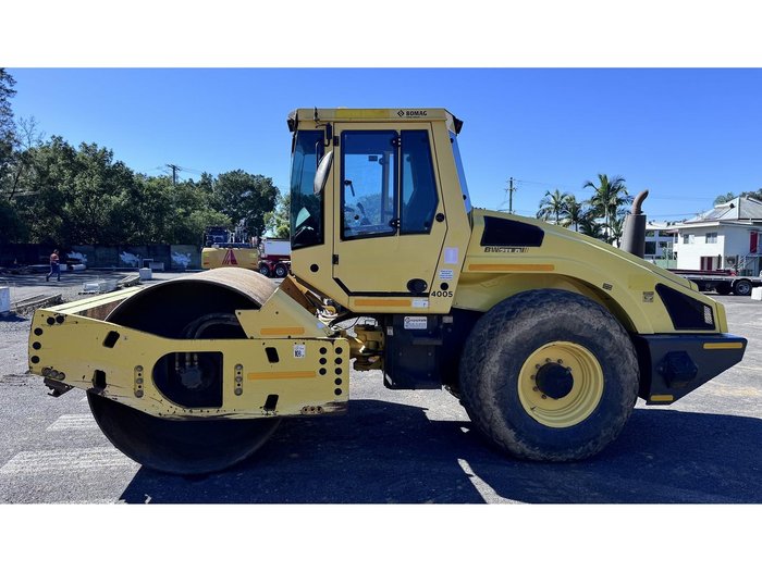 2014 BOMAG Bw211d4