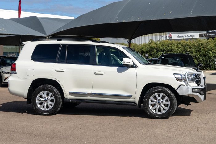 2020 Toyota Landcruiser Sahara VDJ200R 4X4 Dual Range