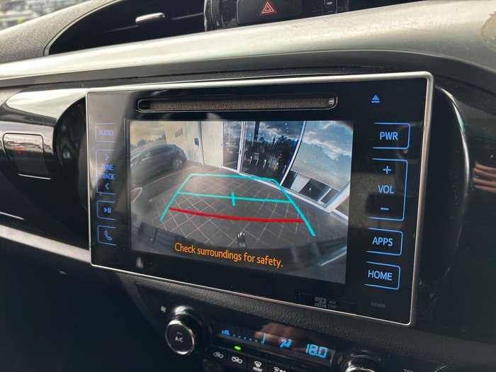 2020 Toyota Hilux SR5