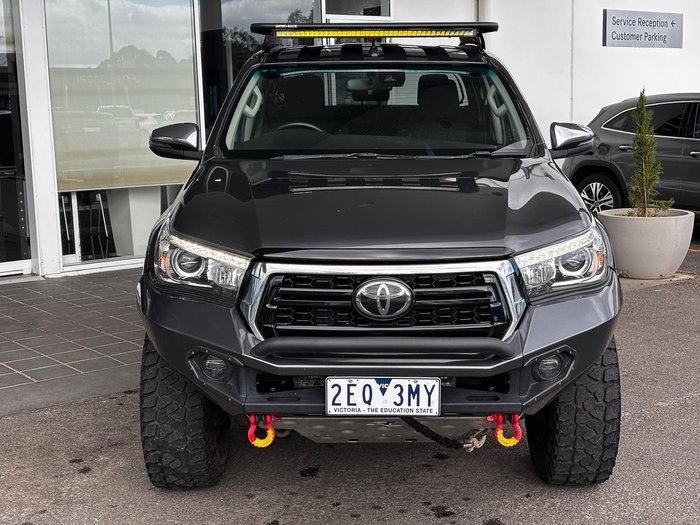 2020 Toyota Hilux SR5