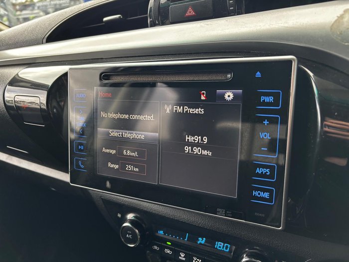 2020 Toyota Hilux SR5