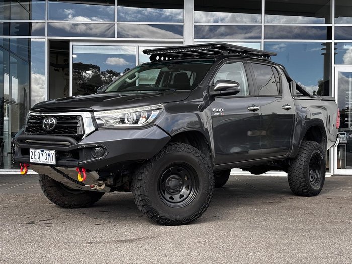 2020 Toyota Hilux SR5