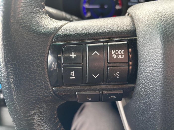 2020 Toyota Hilux SR5