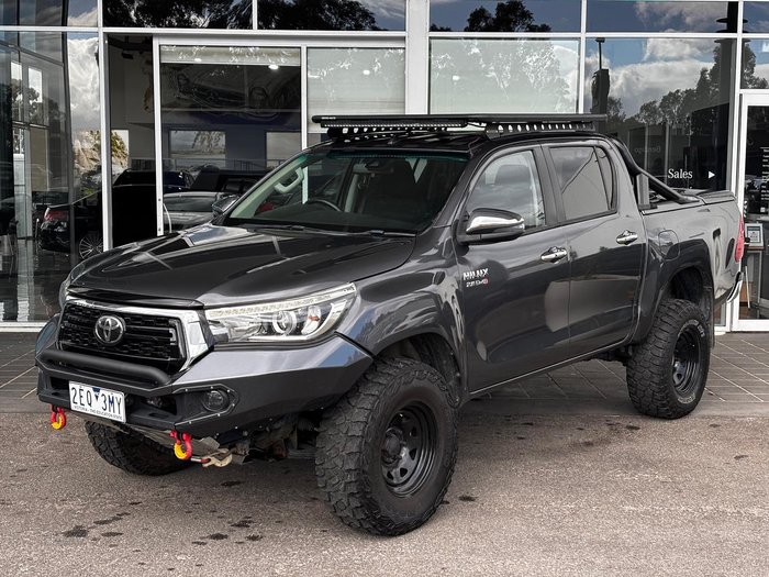 2020 Toyota Hilux SR5