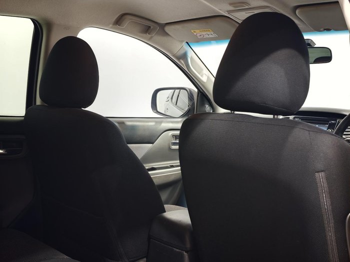 2016 Mitsubishi Triton GLS