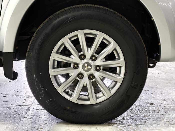 2016 Mitsubishi Triton GLS