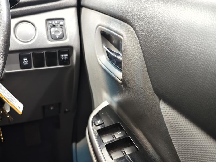 2016 Mitsubishi Triton GLS