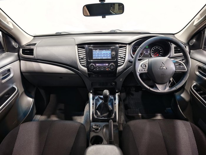 2016 Mitsubishi Triton GLS