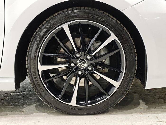 2018 Toyota Camry SX