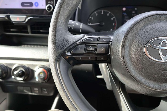 2024 Toyota Yaris Ascent Sport