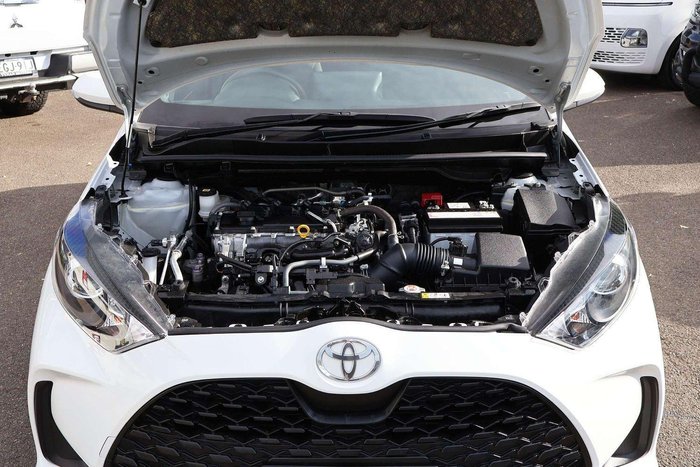 2024 Toyota Yaris Ascent Sport