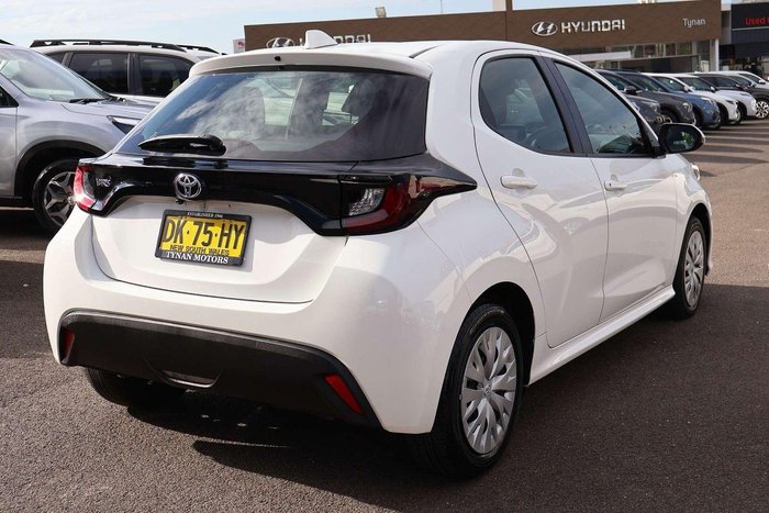 2024 Toyota Yaris Ascent Sport